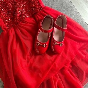 GUCCI Girls Red patent Mary Jane shoes size 33 / 2 US